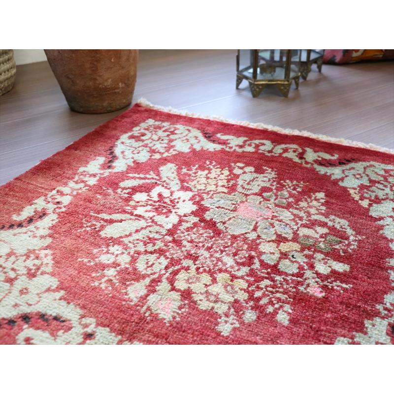 トルコ ヴィンテージラグ ヘイべ 正方形じゅうたん 59x68cm レッド 