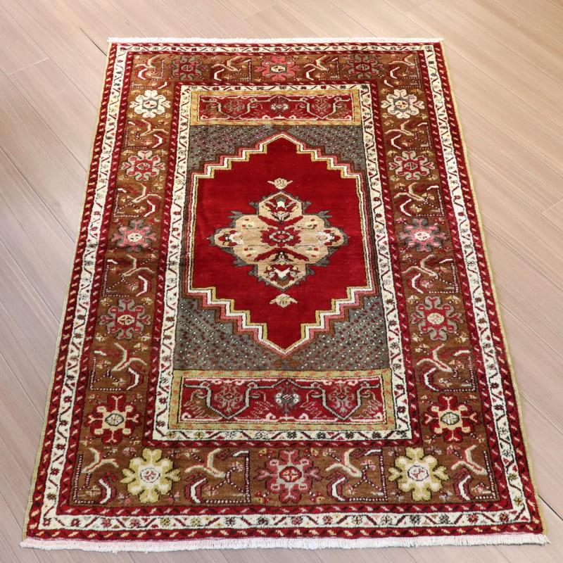 ヴィンテージラグ クルシェヒール セッヂャーデ 165x107cm トルコ 手織り絨毯　赤い六角メダリオン | 