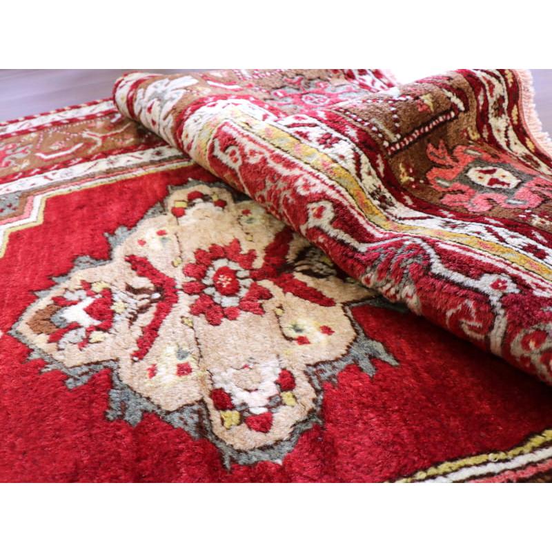 ヴィンテージラグ クルシェヒール セッヂャーデ 165x107cm トルコ 手織り絨毯　赤い六角メダリオン |  | 10