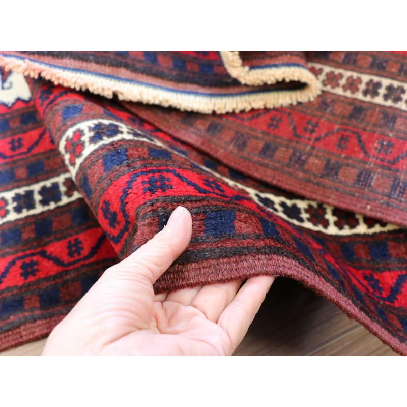 トルコ絨毯 手織りラグ ヤージベディル 179x112cm シンプルな色使い