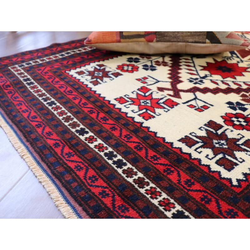 トルコ絨毯 手織りラグ ヤージベディル 179x112cm シンプルな色使い　幾何学モチーフ |  | 08