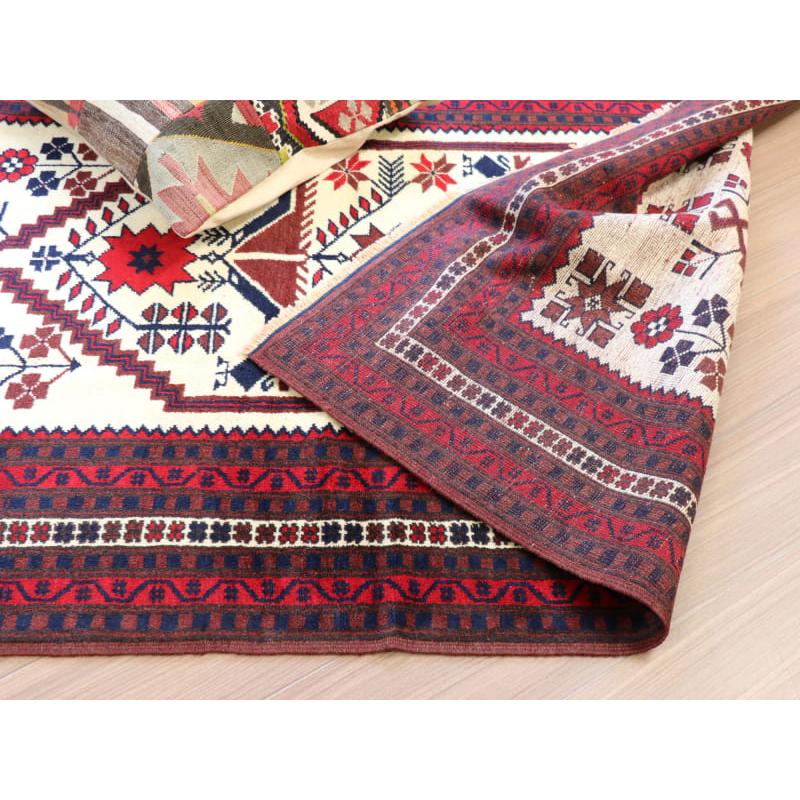 トルコ絨毯 手織りラグ ヤージベディル 179x112cm シンプルな色使い　幾何学モチーフ |  | 09