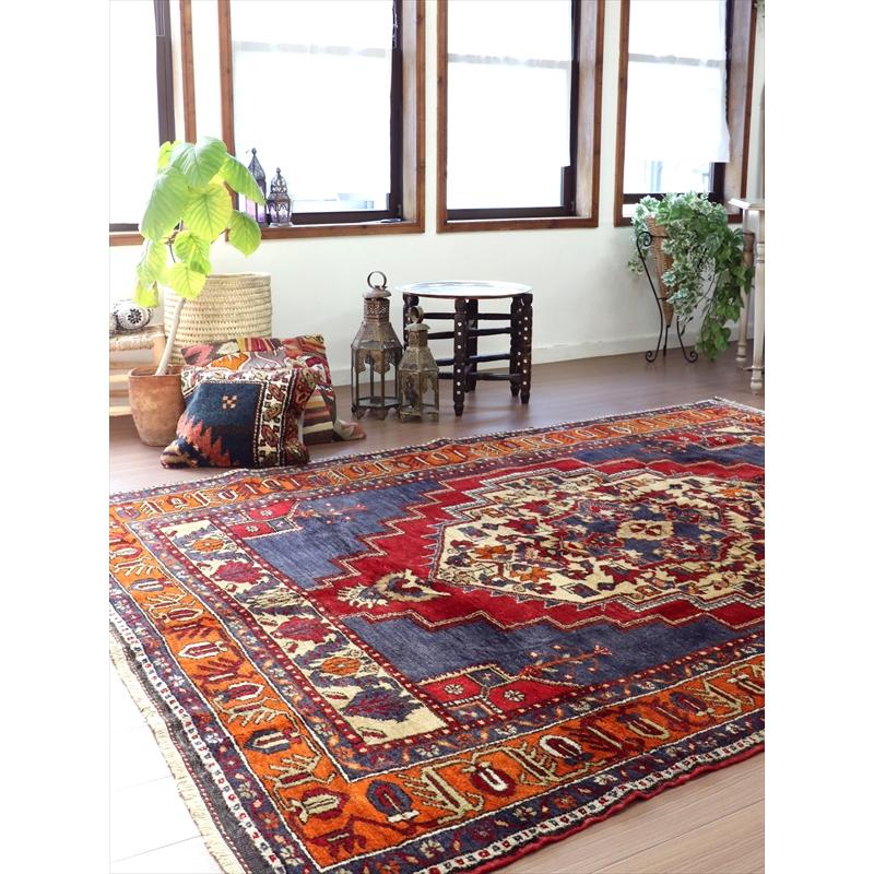 トルコ絨毯 リビングサイズ コンヤ タシュプナル  245x170cm  赤 紺 花のメダリオン | ブランド登録なし | 13