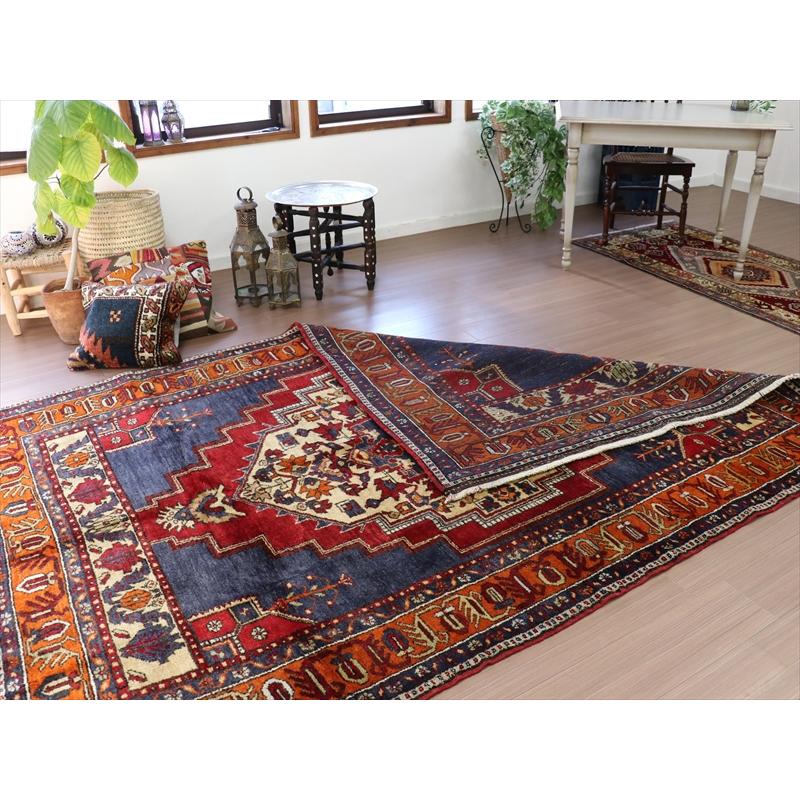 トルコ絨毯 リビングサイズ コンヤ タシュプナル  245x170cm  赤 紺 花のメダリオン | ブランド登録なし | 08