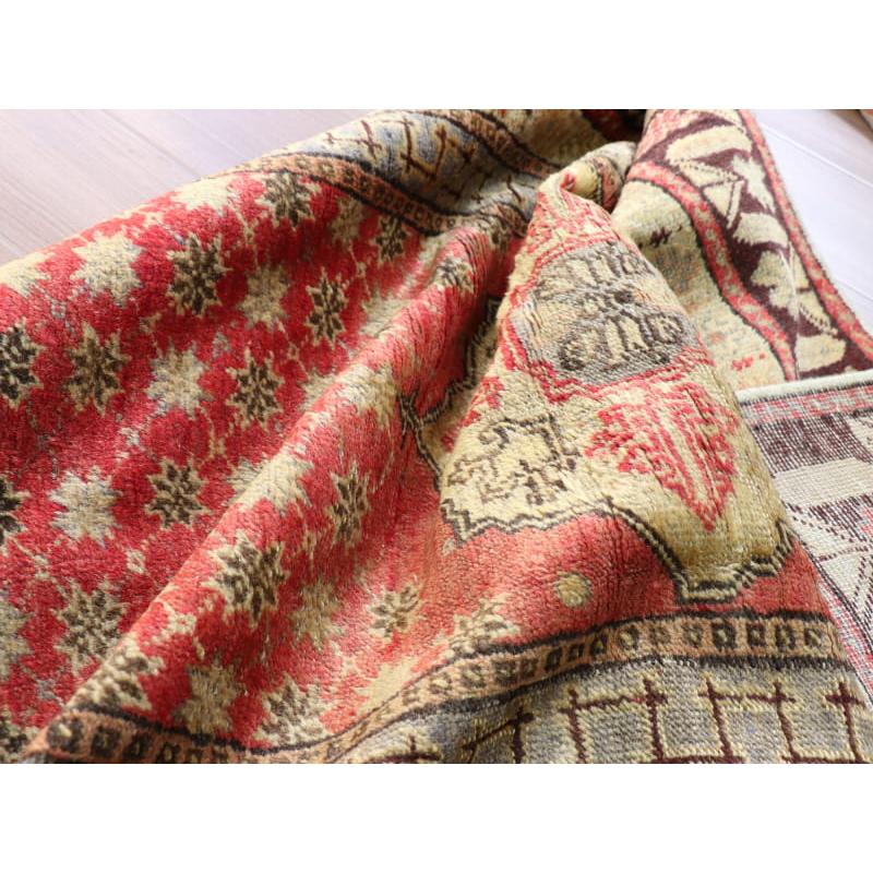 トライバルラグ トルコ絨毯 手織り 162x106cm アナトリア南部ブルドゥル産 |  | 15