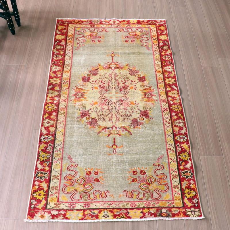 手織り絨毯 ギュネイ 177x95cm 大輪の花 | 