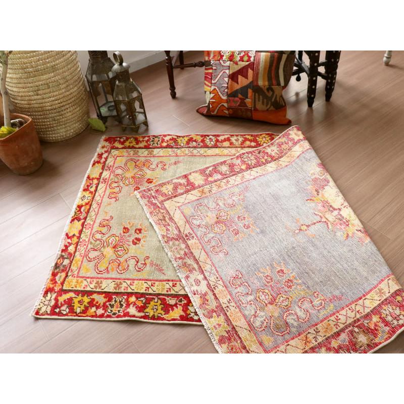 手織り絨毯 ギュネイ 177x95cm 大輪の花 |  | 09