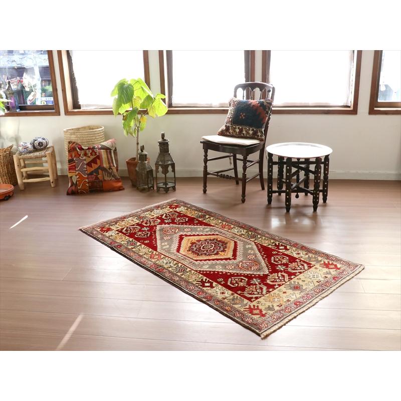 トルコ　ヴィンテージラグ　手織り絨毯  162x85cm  ヤヒヤル地方の伝統柄 | ブランド登録なし | 02