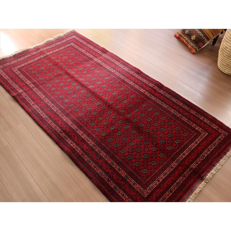 ホジャロシュナイ 手織り絨毯 194x98cm 緻密な織り レッドカーペット