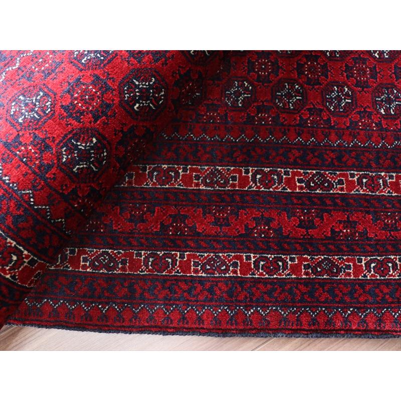 ホジャロシュナイ 手織り絨毯 194x98cm 緻密な織り レッドカーペット