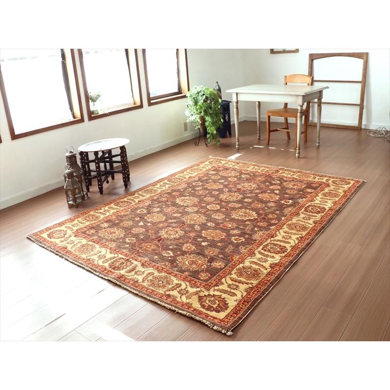 トルコ絨毯　宮廷を飾った１６世紀のウシャクじゅうたんデザイン  231x177cm  伝統柄 ウール100％手織り/工芸品カーペット | ブランド登録なし | 01