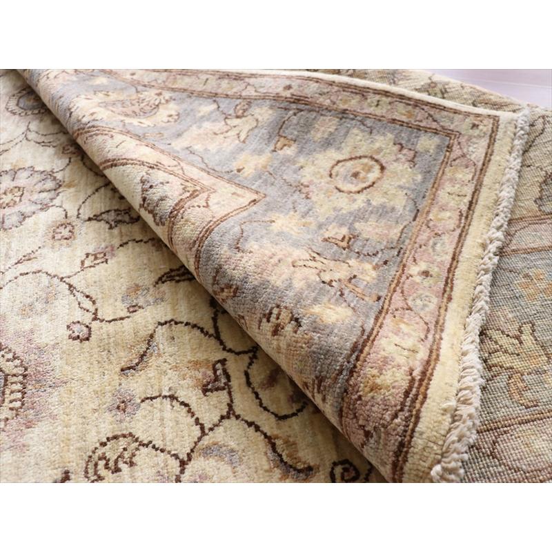 トルコ絨毯　宮廷を飾った１６世紀のウシャクじゅうたんデザイン  232x174cm  伝統柄 ウール100％手織り/工芸品カーペット | ブランド登録なし | 12