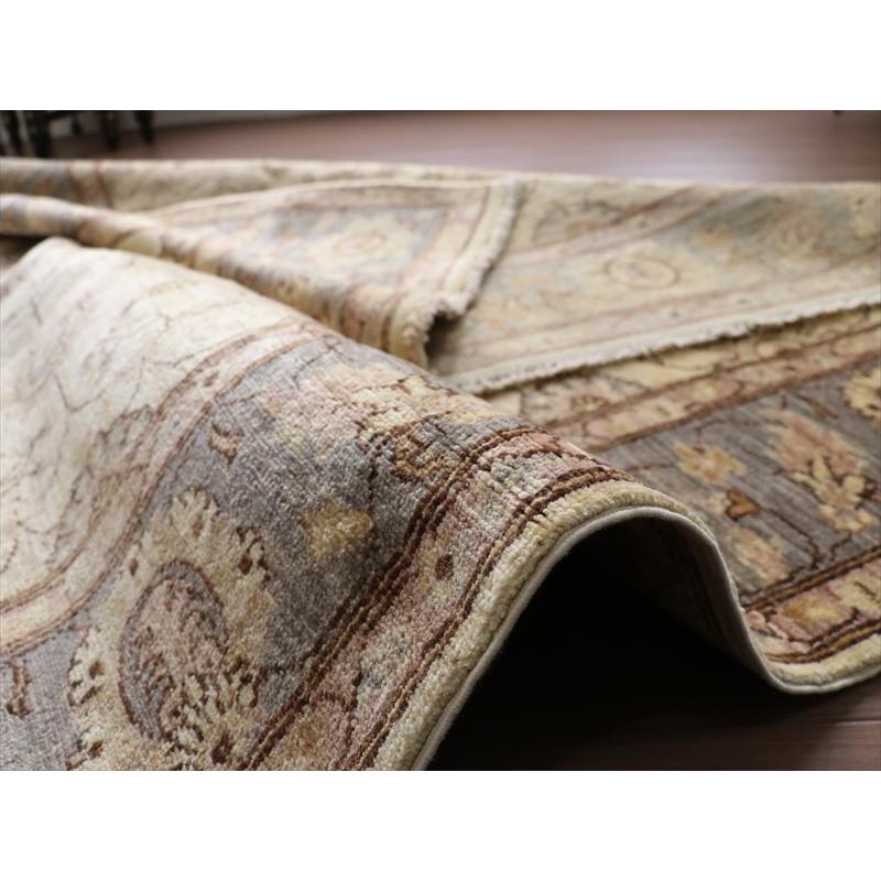 トルコ絨毯　宮廷を飾った１６世紀のウシャクじゅうたんデザイン  232x174cm  伝統柄 ウール100％手織り/工芸品カーペット | ブランド登録なし | 14