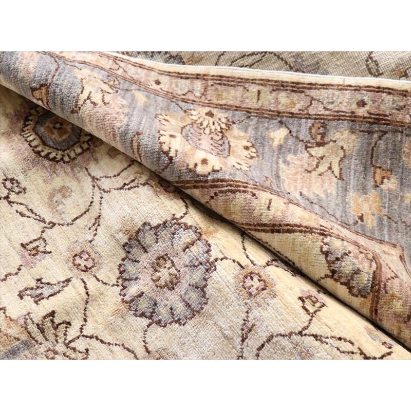 トルコ絨毯　宮廷を飾った１６世紀のウシャクじゅうたんデザイン  232x174cm  伝統柄 ウール100％手織り/工芸品カーペット | ブランド登録なし | 15