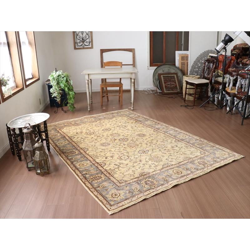 トルコ絨毯　宮廷を飾った１６世紀のウシャクじゅうたんデザイン  232x174cm  伝統柄 ウール100％手織り/工芸品カーペット | ブランド登録なし | 09