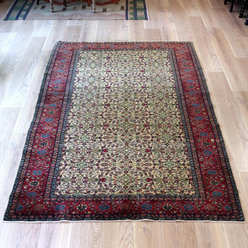 トライバルラグ 手織り絨毯 トルコ 216x149cm カイセリ ベージュ 小花柄 | 