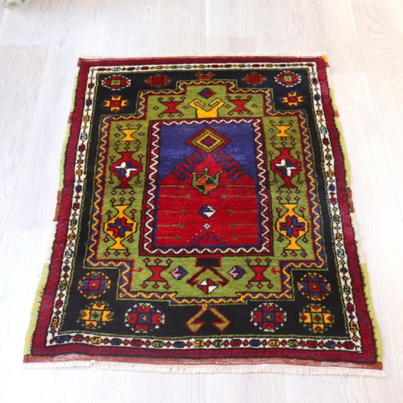 トライバルラグ 手織り絨毯 トルコ 111x85cm ウシュクラル　赤いミフラープ | ブランド登録なし