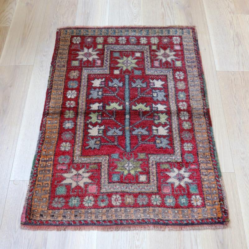 トライバルラグ 手織り絨毯 トルコ 113x75cm シブリヒサル　生命の木　色褪せたレッド | ブランド登録なし