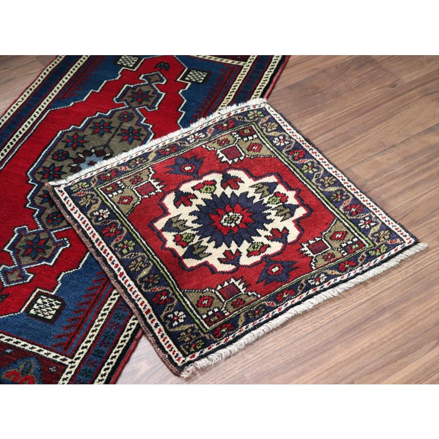 手織り絨毯 小さなサイズ 52x57cm コンヤ サドルバッグのピース |  | 01