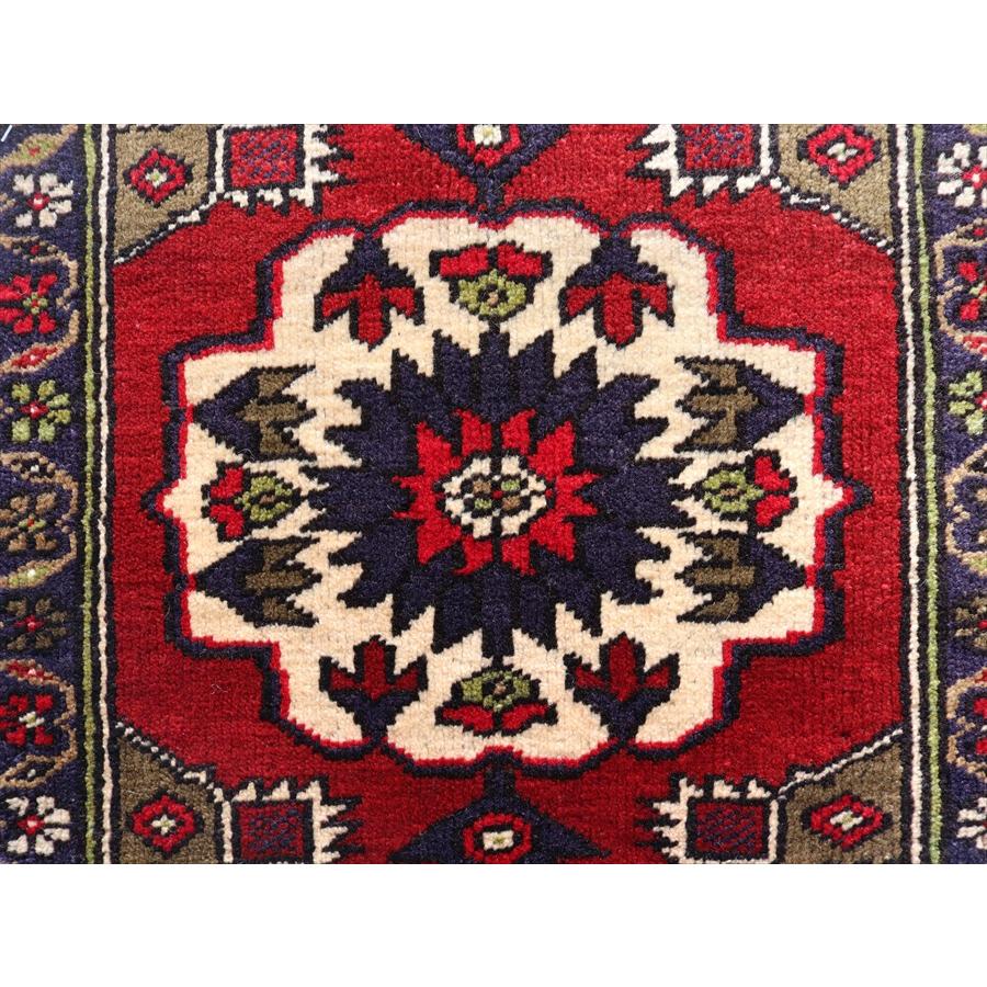 手織り絨毯 小さなサイズ 52x57cm コンヤ サドルバッグのピース |  | 04