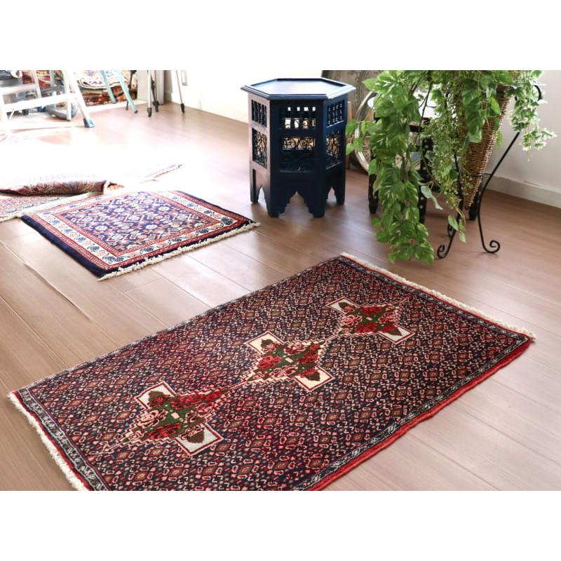 ペルシャ絨毯 サナンダージ 112x73cm セネ バラの花のメダリオン |  | 05