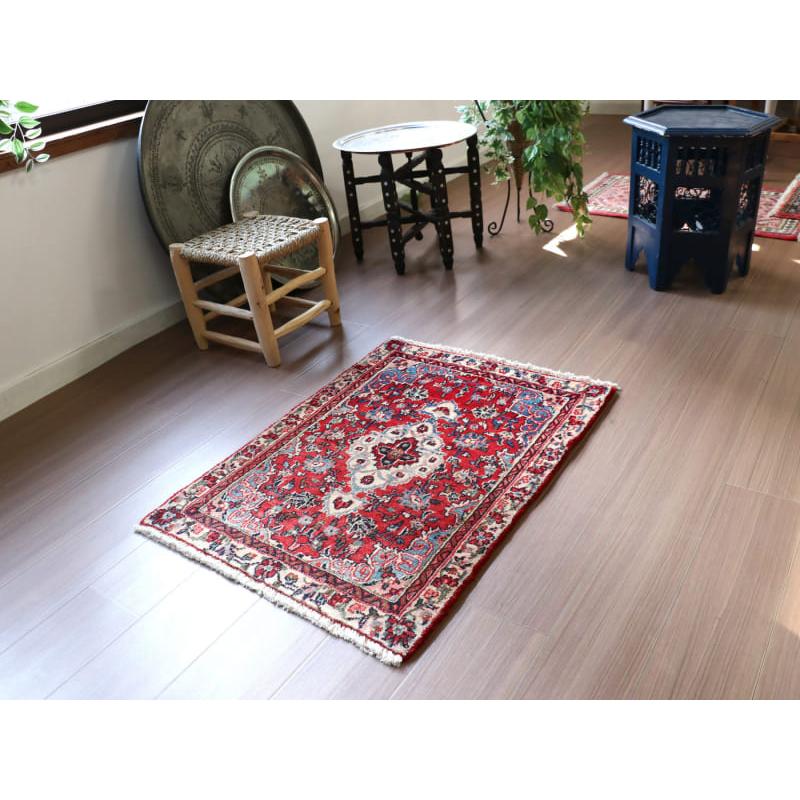 部族絨毯　トライバルラグ 87x62cm 花のメダリオン　ハマダン |  | 01