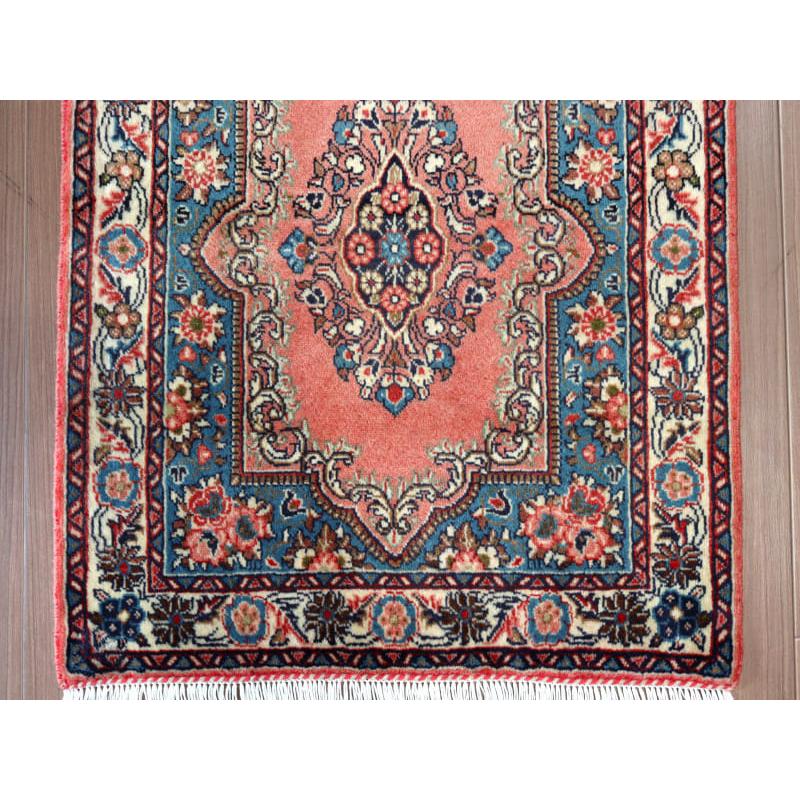 サルーク イランの手織り絨毯 85x65cm 花形のメダリオン