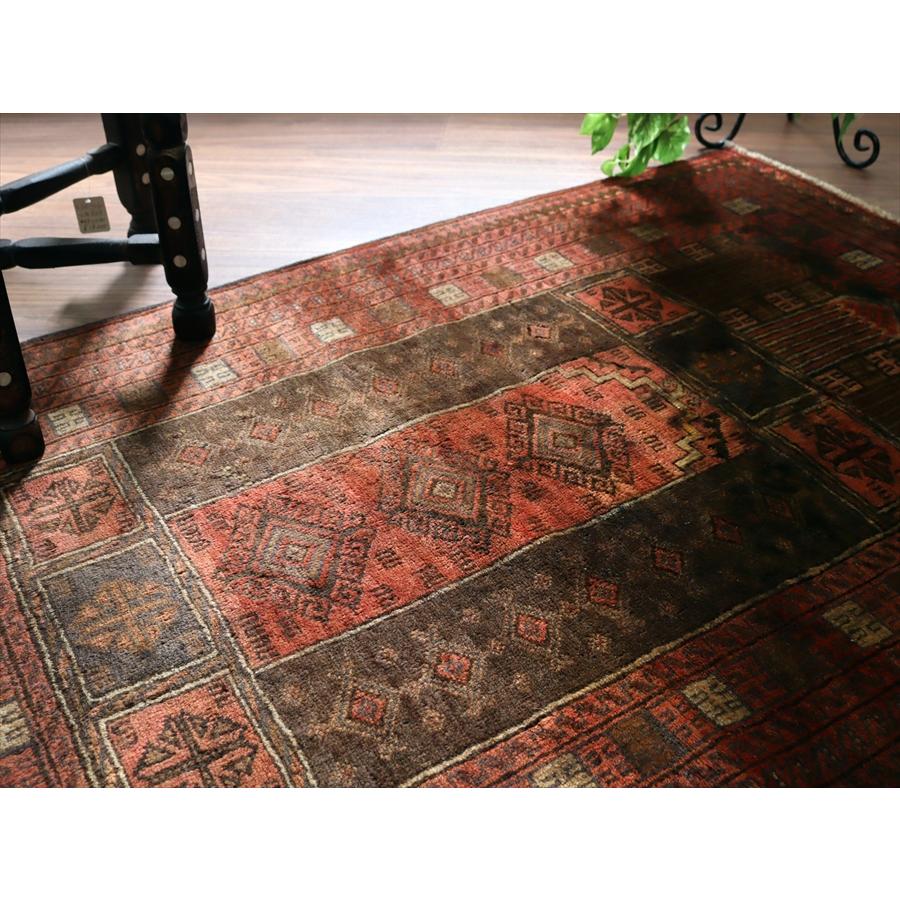 トライバルラグ バルーチ 114x82cm ミフラープと幾何学模様 |  | 05