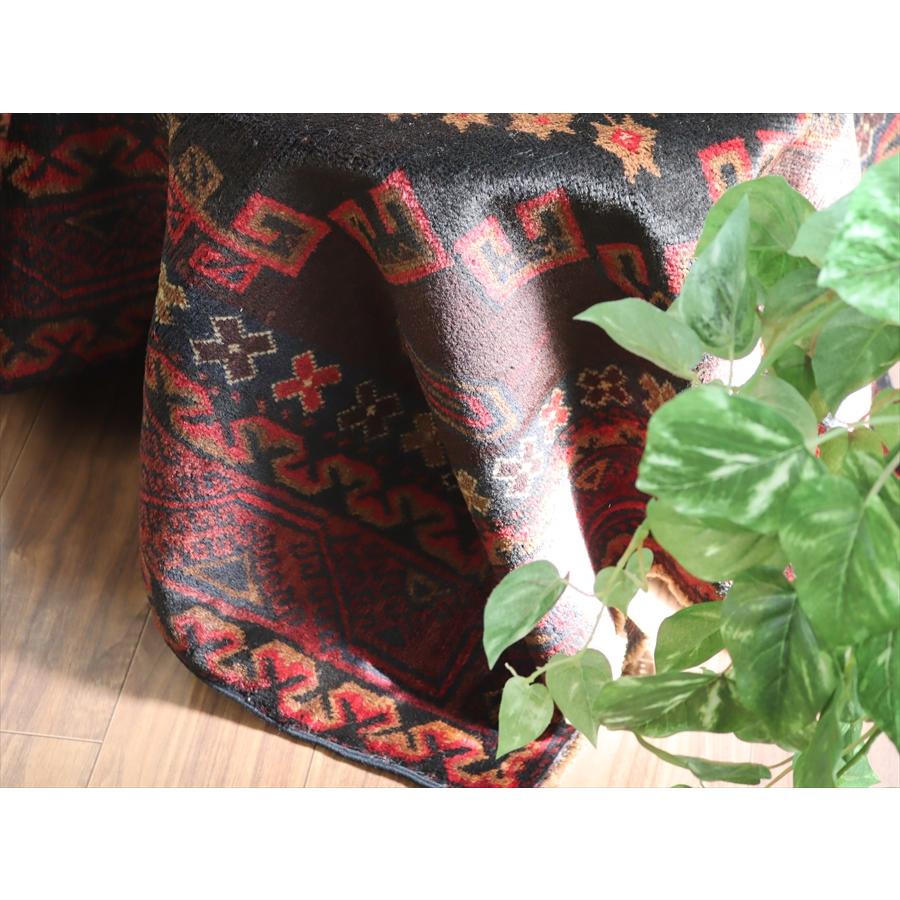 バルーチ族の絨毯 196x111cm ２つのメダリオン |  | 11