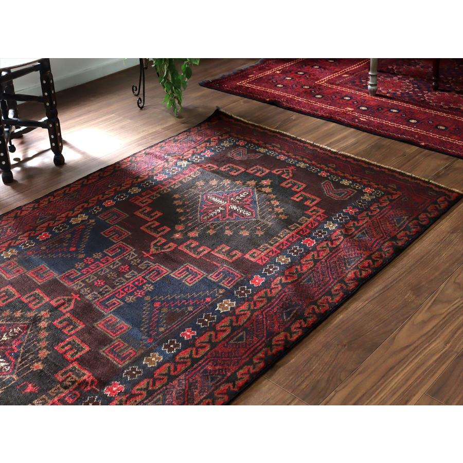 バルーチ族の絨毯 196x111cm ２つのメダリオン |  | 02