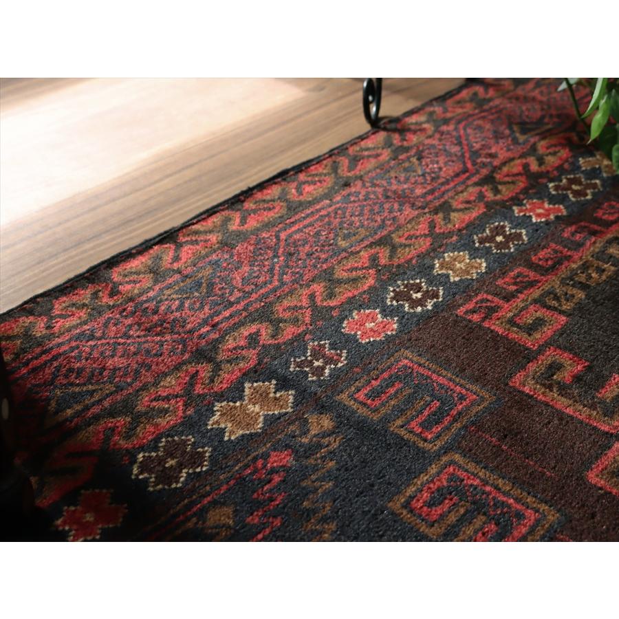 バルーチ族の絨毯 196x111cm ２つのメダリオン |  | 08