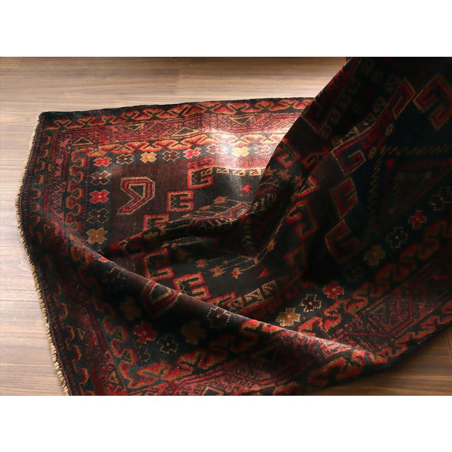 バルーチ族の絨毯 196x111cm ２つのメダリオン |  | 09