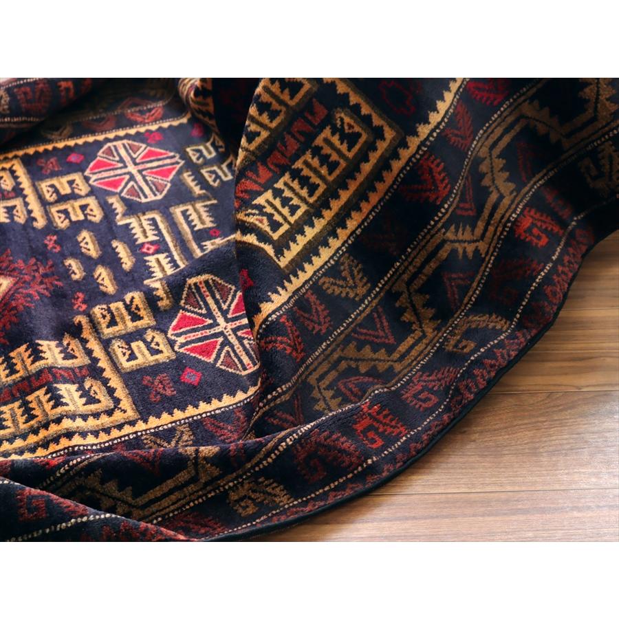 トライバルラグ バルーチ 206x121cm 幾何学模様とメダリオン ネイビー |  | 11