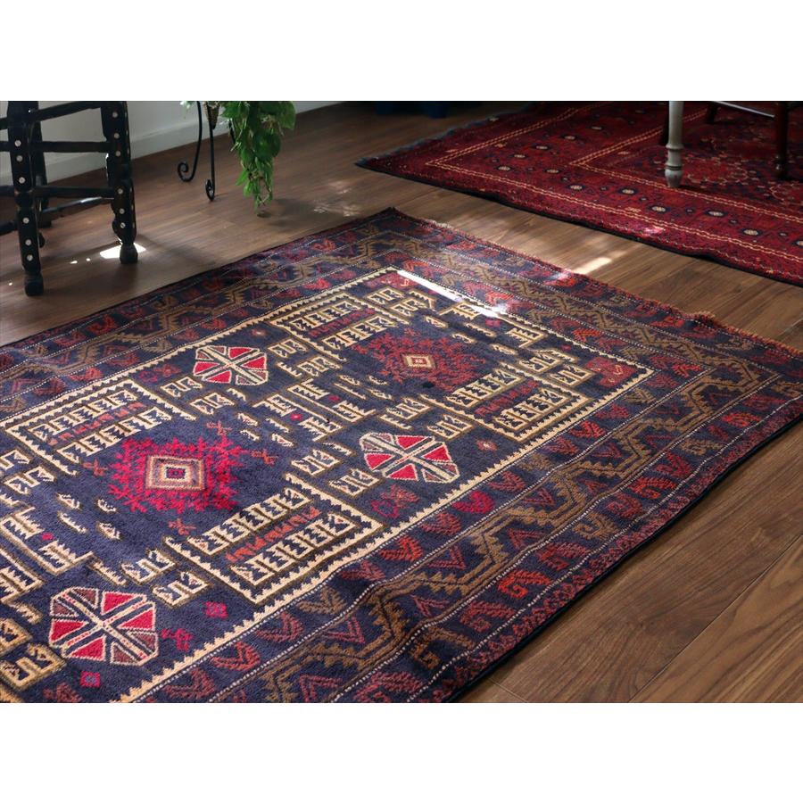 トライバルラグ バルーチ 206x121cm 幾何学模様とメダリオン ネイビー |  | 02