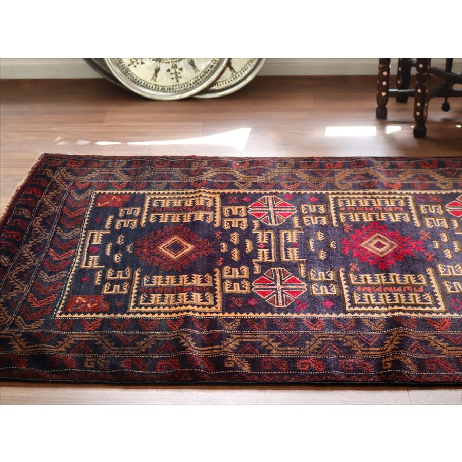 トライバルラグ バルーチ 206x121cm 幾何学模様とメダリオン ネイビー |  | 03