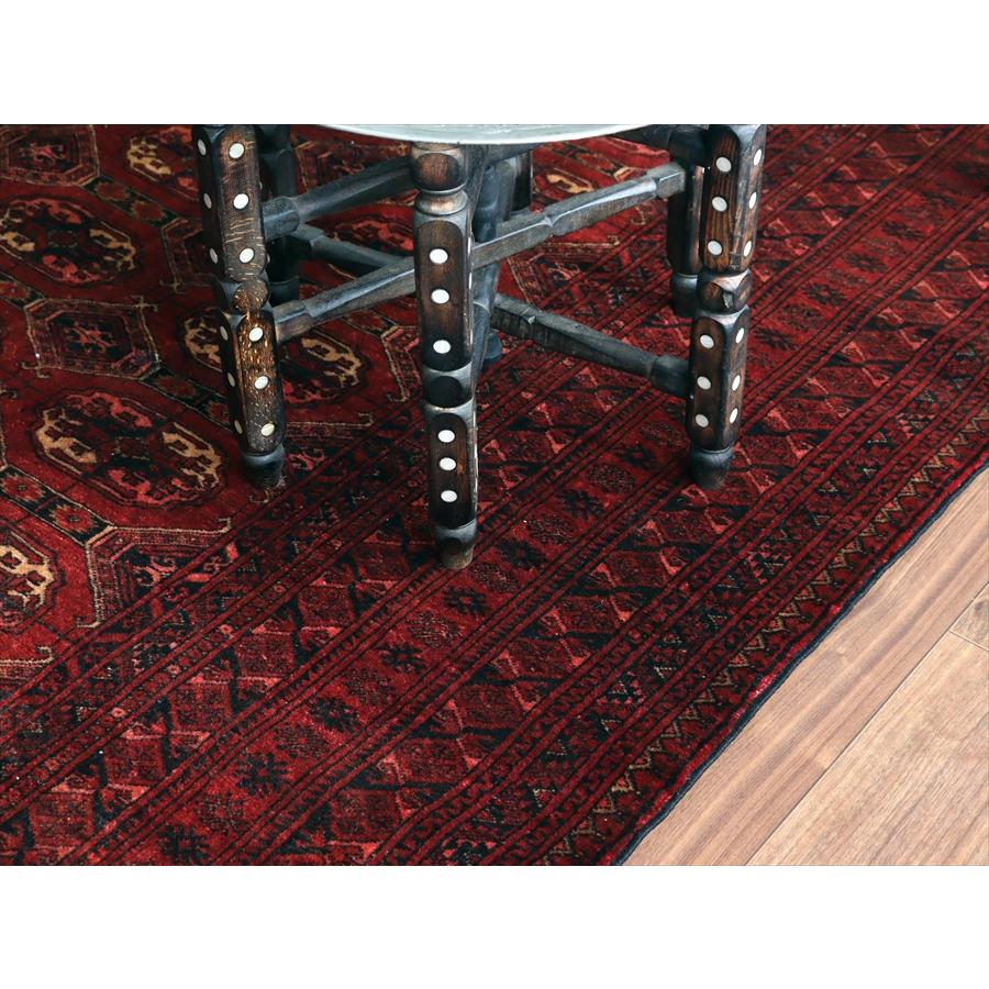 クンドゥズ アフガン絨毯 247x196cm 手織りラグ 細かな織りの幾何学モチーフ |  | 08