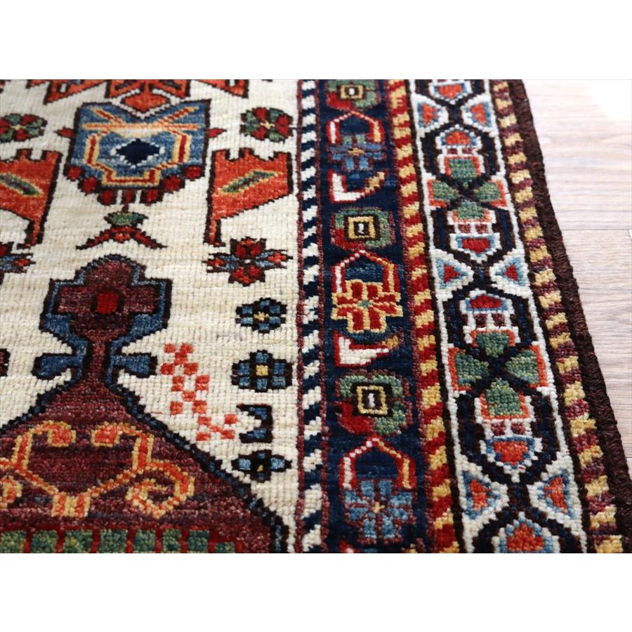 手織りラグ 小花と幾何学模様 152x104cm トルコの手織り絨毯 ベージュ 草木染 |  | 11