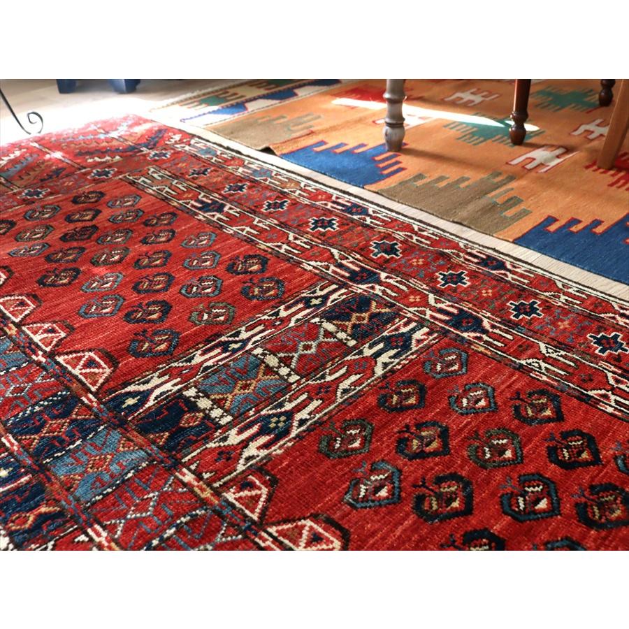 トルコの手織り絨毯 トルクメン族 182x121cm レッド トライバルラグ 草木染 |  | 08