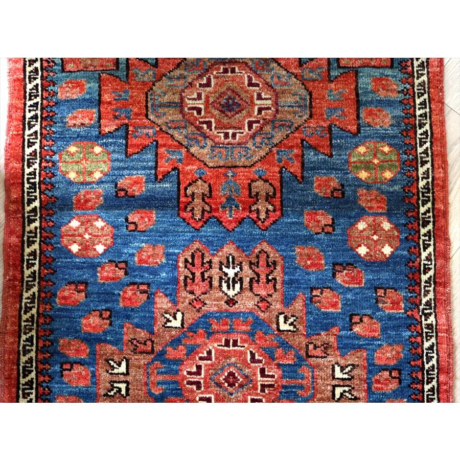 トルコの手織り絨毯 ２つのメダリオン 96x65cm 手織りラグ ブルー 草木染 |  | 05