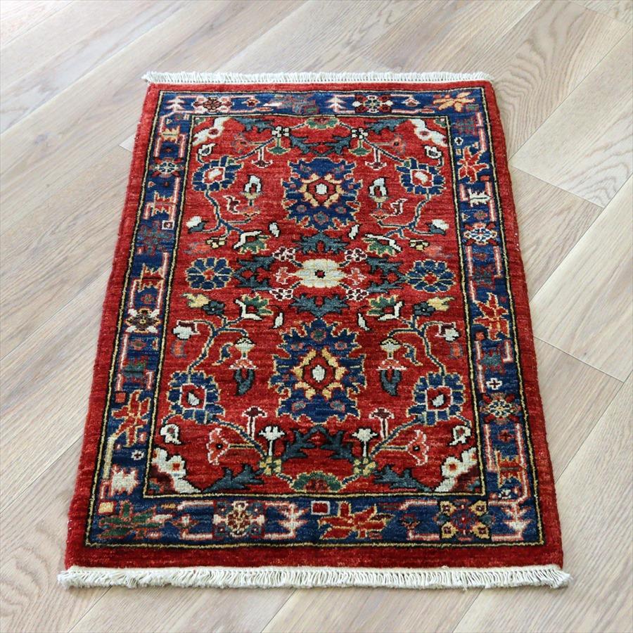 トルコの手織り絨毯 レッド 草木染 98x62cm フラワーデザイン 手織りラグ | 