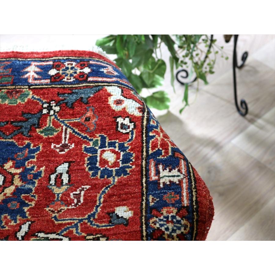 トルコの手織り絨毯 レッド 草木染 98x62cm フラワーデザイン 手織りラグ |  | 06