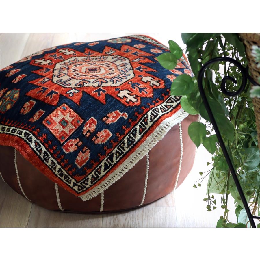 ２つのメダリオン トルコの手織り絨毯 94x63cm ネイビー 手織りラグ 草木染 |  | 06