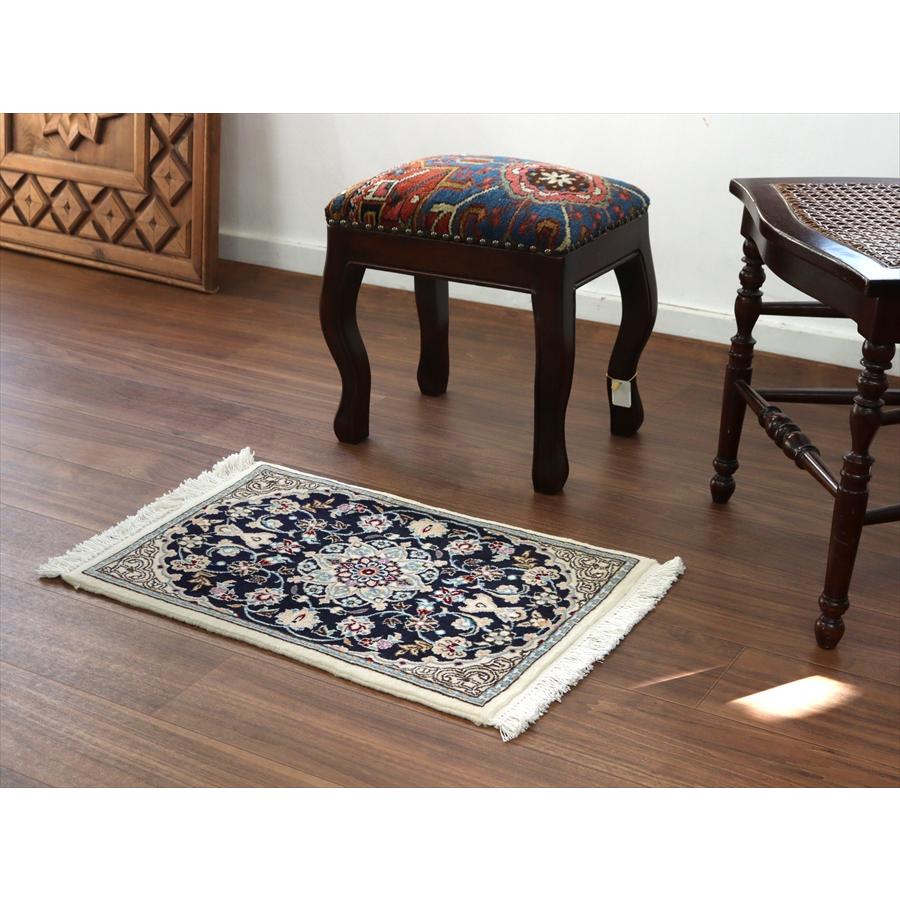 ペルシャ絨毯 ナイン 60x41cm Nain 9La ネイビー |  | 01