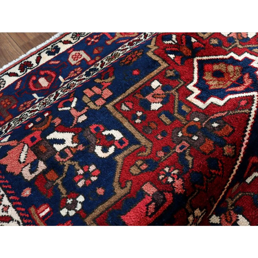イランの手織り絨毯 バクティアリ 202x158cm 花形のメダリオン ネイビー |  | 10