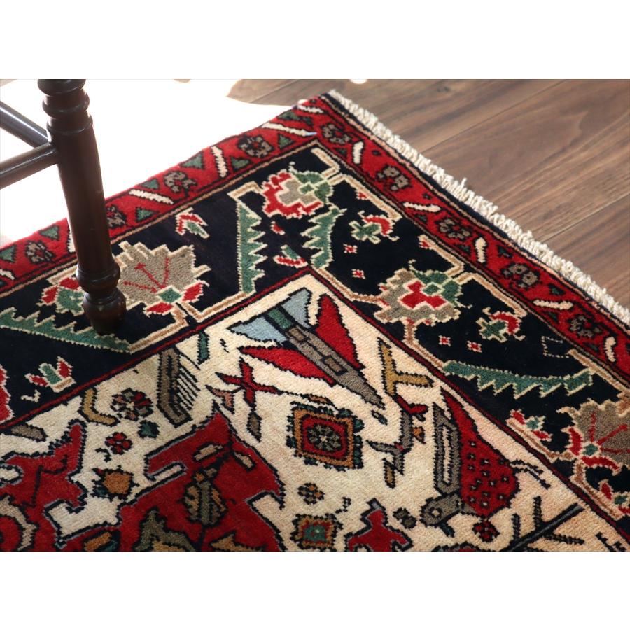 イランの手織り絨毯 バルーチ 171x99cm 動物と花 トライバルラグ |  | 09