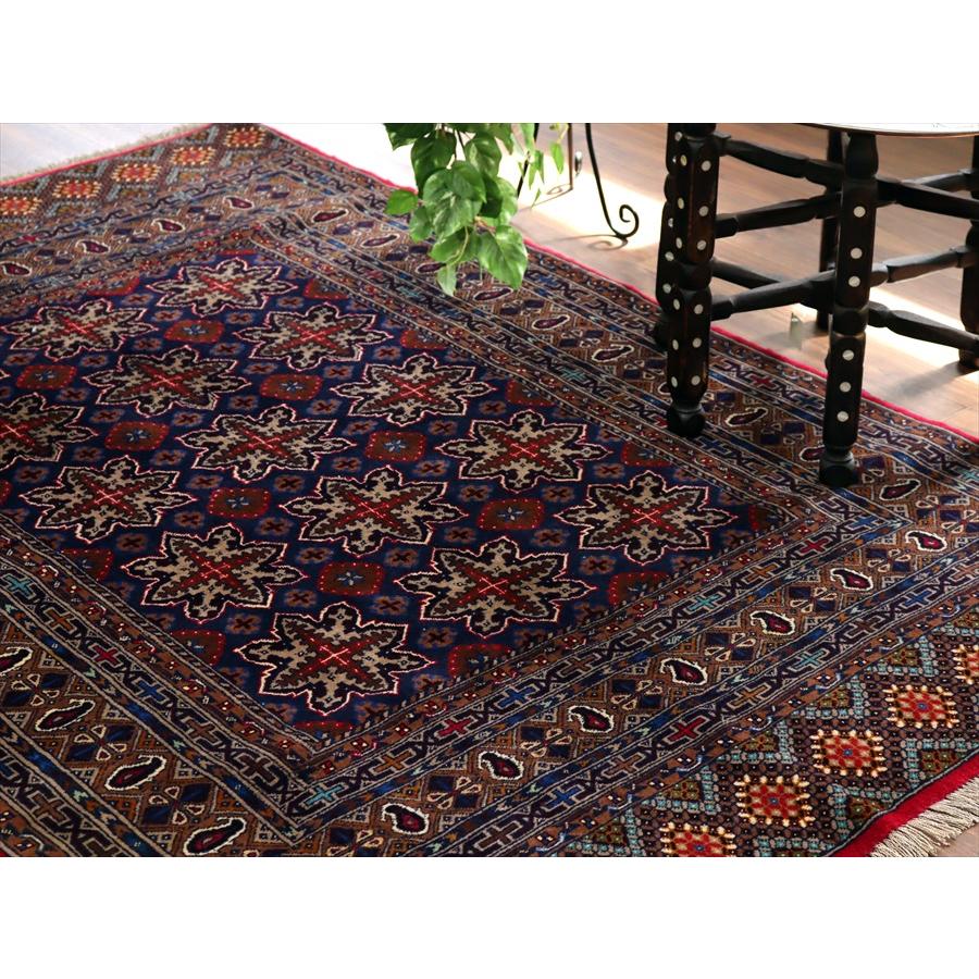 イランの手織り絨毯 マシュハド 175x125cm 連なる幾何学模様 |  | 06