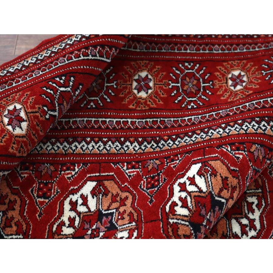 トルクメン族の絨毯 トライバルラグ 208x134cm 連なるギュル文様 手織りラグ |  | 10