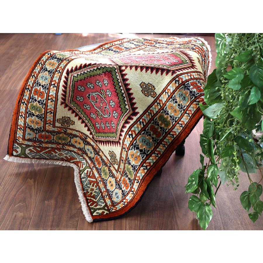 トルクメン族の絨毯 手織りラグ 95x67cm ２つのメダリオン |  | 05