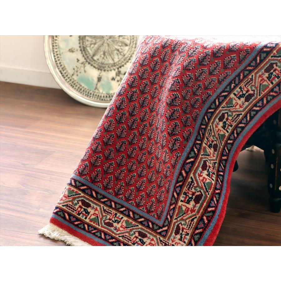 イランの手織りラグ サルーク 131x59cm ボテ ペイズリーのモチーフ レッド |  | 06