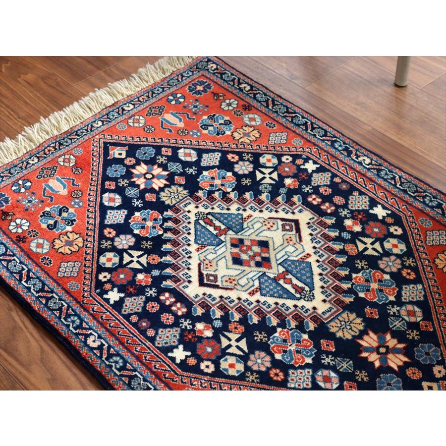 イランの手織りラグ 草木染 91x62cm 六角メダリオン カシュクーリ |  | 03